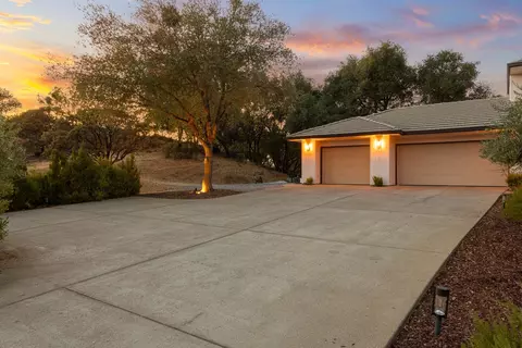 Exterior - 1815 Woodsman Ct, Placerville, CA 95667 photo 15 of 19