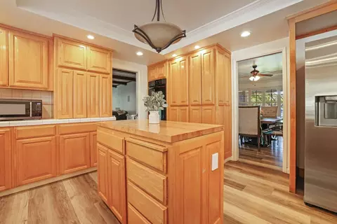 3800 Drakeshire Dr, Modesto, CA 95356 photo 15