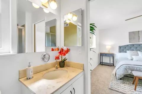 Bath - 3842 Ballard Dr, Carmichael, CA 95608 photo 3 of 4