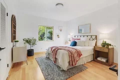 Bedroom - 402 Antioch Dr, Davis, CA 95616 photo 4 of 4
