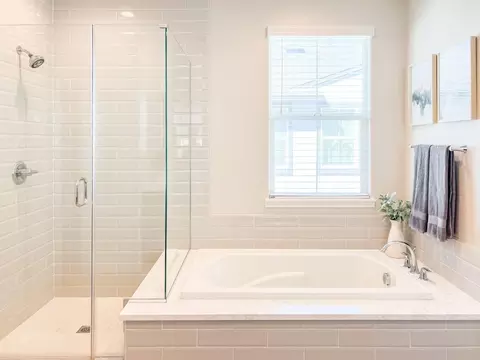 Bath - 677 Silo St, Folsom, CA 95630 photo 8 of 12