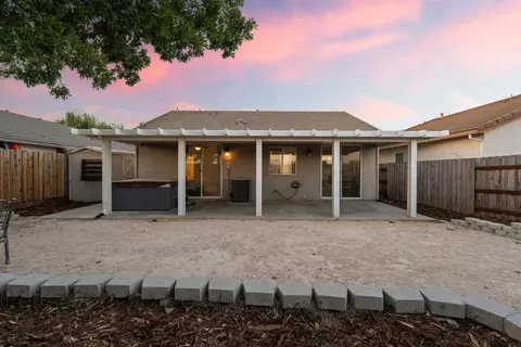 912 Bateman Ct, Galt, CA 95632 photo 27
