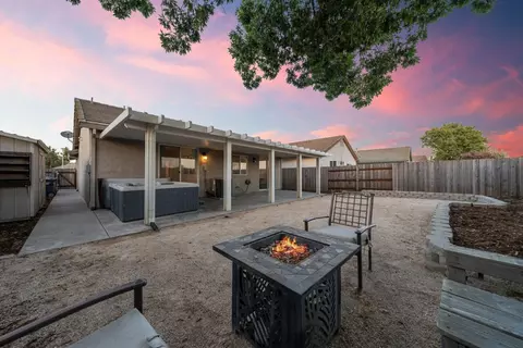 912 Bateman Ct, Galt, CA 95632 photo 31