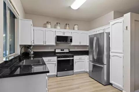 912 Bateman Ct, Galt, CA 95632 photo 9