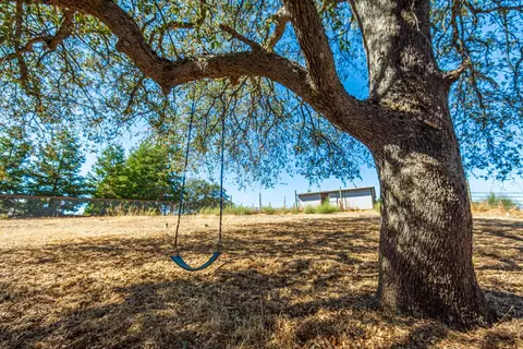 Exterior - 3121 Cascade Trl, Cool, CA 95614 photo 10 of 14