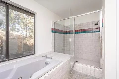 Bath - 3121 Cascade Trl, Cool, CA 95614 photo 1 of 5
