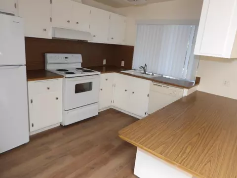 Kitchen - 616 Isla Pl, Davis, CA 95616 photo 5 of 5