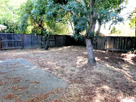 Exterior - 616 Isla Pl, Davis, CA 95616 photo 8 of 11