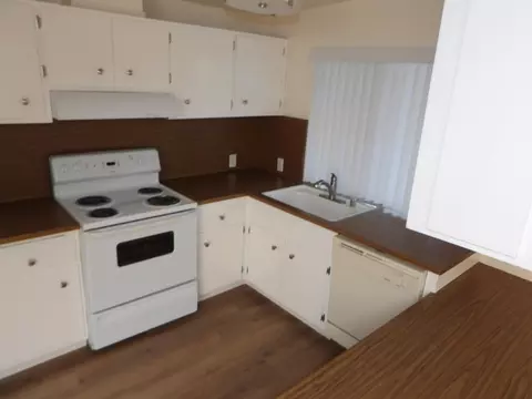 Kitchen - 616 Isla Pl, Davis, CA 95616 photo 3 of 5