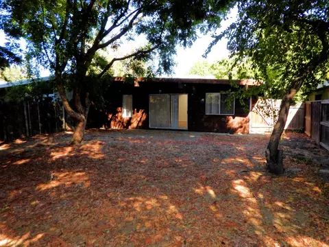 Exterior - 616 Isla Pl, Davis, CA 95616 photo 5 of 11