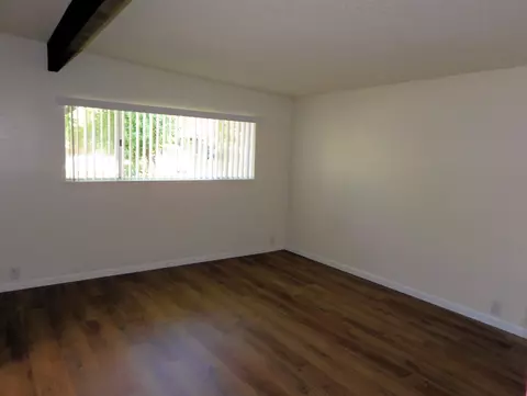 Living - 616 Isla Pl, Davis, CA 95616 photo 7 of 8