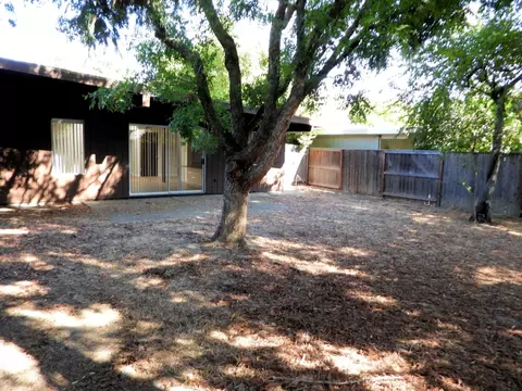 Exterior - 616 Isla Pl, Davis, CA 95616 photo 7 of 11