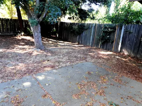 Exterior - 616 Isla Pl, Davis, CA 95616 photo 3 of 11