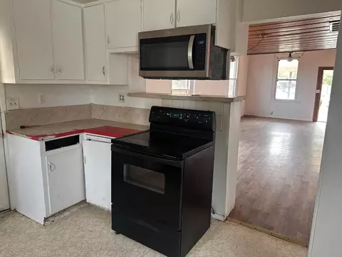755 W 10th St, Merced, CA 95341 photo 6