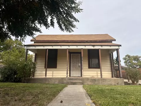 755 W 10th St, Merced, CA 95341 photo 1