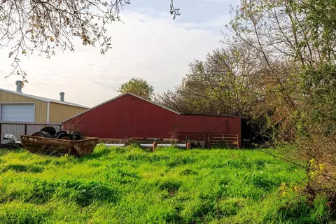 585 Roscoe Rd, Modesto, CA 95357 photo 24