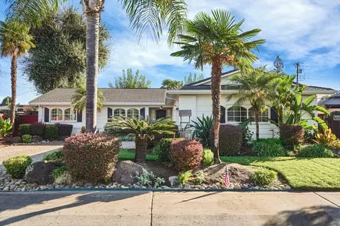 1192 N Ham Ln, Lodi, CA 95242 photo 1