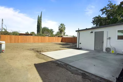 2129 Kenneth St, Modesto, CA 95351 photo 17