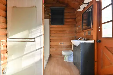 Bath - 329 Loop Rd, Glencoe, CA 95232 photo 2 of 6