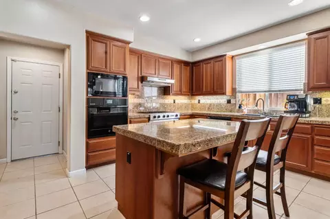 Kitchen - 2577 Baigorry Ct, Tracy, CA 95304 photo 8 of 8