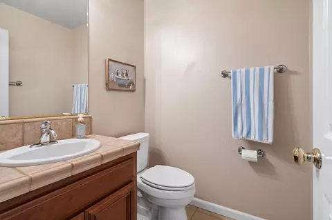 Bath - 2577 Baigorry Ct, Tracy, CA 95304 photo 1 of 4