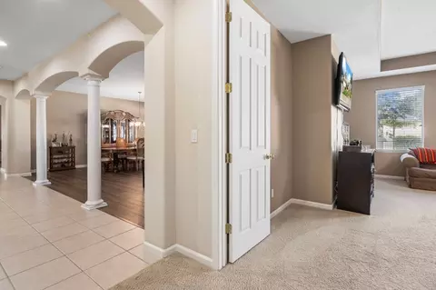 Entry Way - 2577 Baigorry Ct, Tracy, CA 95304 photo 8 of 9