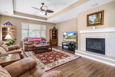 Living - 2577 Baigorry Ct, Tracy, CA 95304 photo 2 of 2