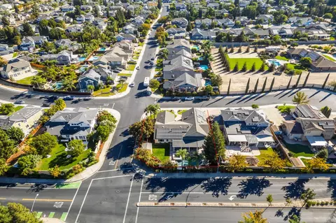 View/Area - 2577 Baigorry Ct, Tracy, CA 95304 photo 11 of 12