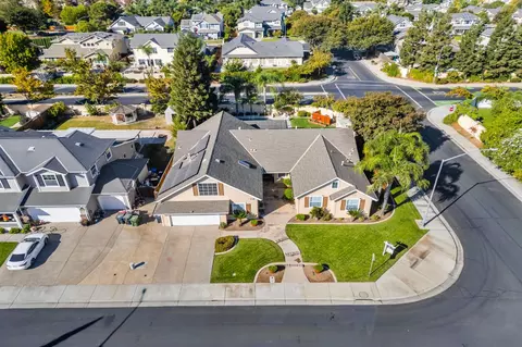 View/Area - 2577 Baigorry Ct, Tracy, CA 95304 photo 2 of 12