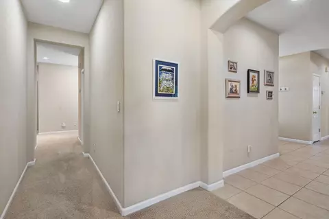 Entry Way - 2577 Baigorry Ct, Tracy, CA 95304 photo 7 of 9