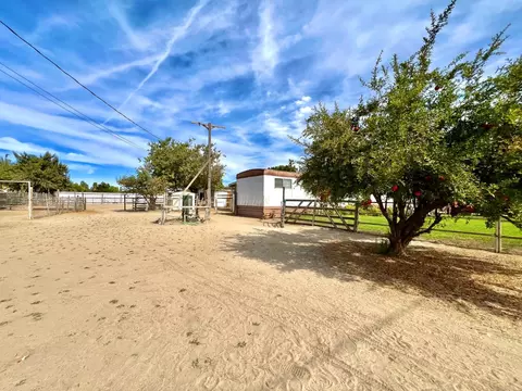 231 Lathrop St, Modesto, CA 95358 photo 1