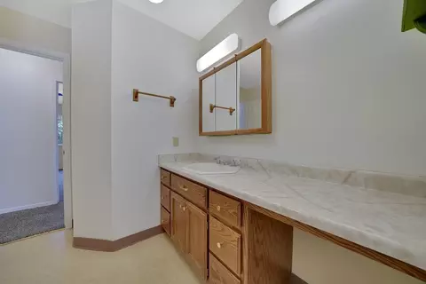 Bath - 14910 Lupe Rd, Pine Grove, CA 95665 photo 3 of 5