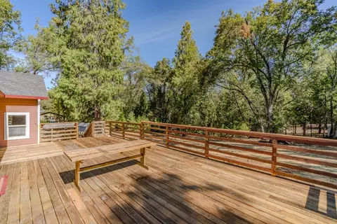 Exterior - 14910 Lupe Rd, Pine Grove, CA 95665 photo 7 of 14