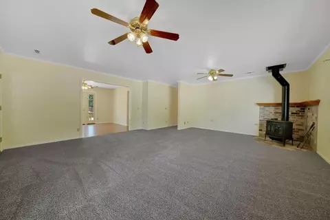 Living - 14910 Lupe Rd, Pine Grove, CA 95665 photo 6 of 11