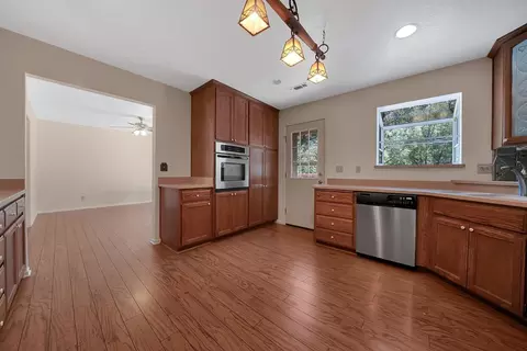Kitchen - 14910 Lupe Rd, Pine Grove, CA 95665 photo 1 of 5
