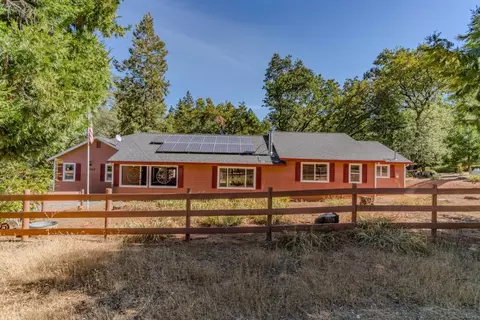 Exterior - 14910 Lupe Rd, Pine Grove, CA 95665 photo 2 of 14