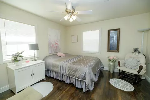 Bedroom - 940 E Minnesota Ave, Turlock, CA 95382 photo 4 of 5