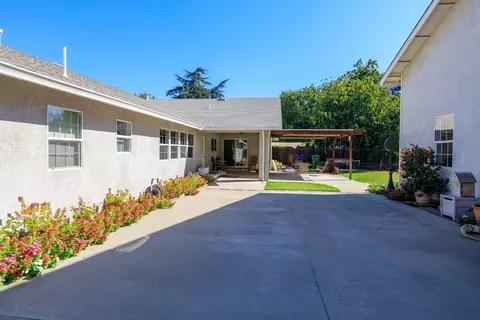 Exterior - 940 E Minnesota Ave, Turlock, CA 95382 photo 6 of 14