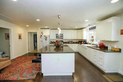 Kitchen - 940 E Minnesota Ave, Turlock, CA 95382 photo 1 of 6