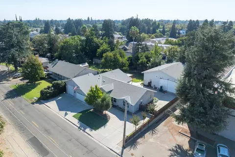View/Area - 940 E Minnesota Ave, Turlock, CA 95382 photo 5 of 5