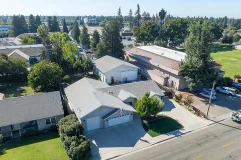 View/Area - 940 E Minnesota Ave, Turlock, CA 95382 photo 2 of 5