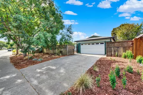 1405 Spruce, Davis, CA 95616 photo 3