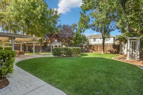 Exterior - 345 Christopher Michael Ln, Tracy, CA 95377 photo 8 of 15