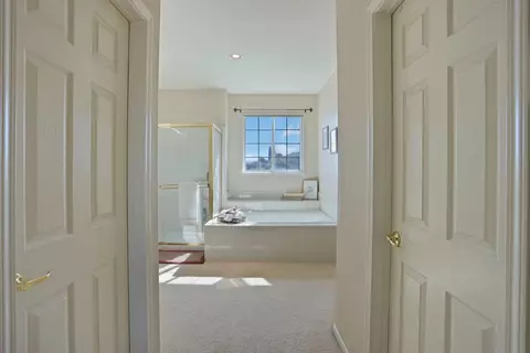 Entry Way - 345 Christopher Michael Ln, Tracy, CA 95377 photo 4 of 5