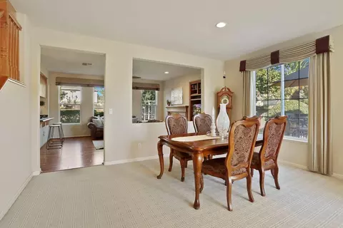 Dining - 345 Christopher Michael Ln, Tracy, CA 95377 photo 2 of 4