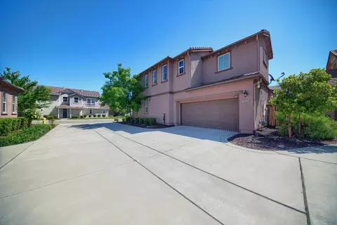 Exterior - 9429 Vintner Cir, Patterson, CA 95363 photo 3 of 8
