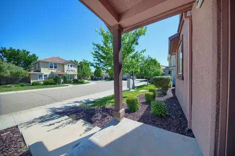 Exterior - 9429 Vintner Cir, Patterson, CA 95363 photo 2 of 8
