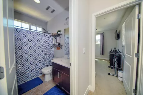 Entry Way - 9429 Vintner Cir, Patterson, CA 95363 photo 9 of 9