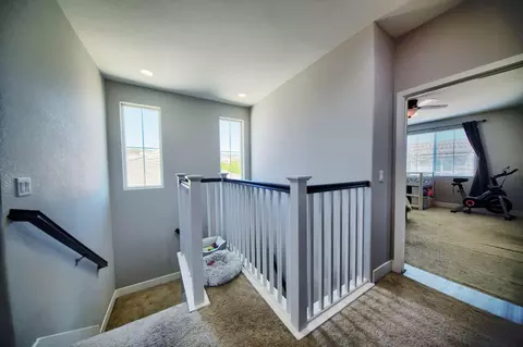 Entry Way - 9429 Vintner Cir, Patterson, CA 95363 photo 5 of 9