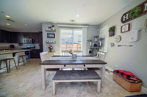 Dining - 9429 Vintner Cir, Patterson, CA 95363 photo 1 of 2